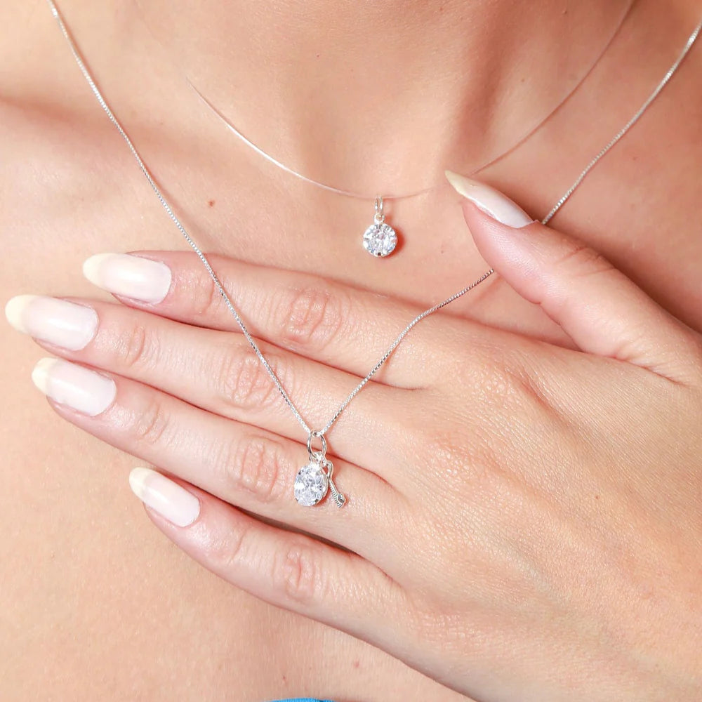 Colar Pingente Chave com Zircônia Oval Cristal em Prata 925